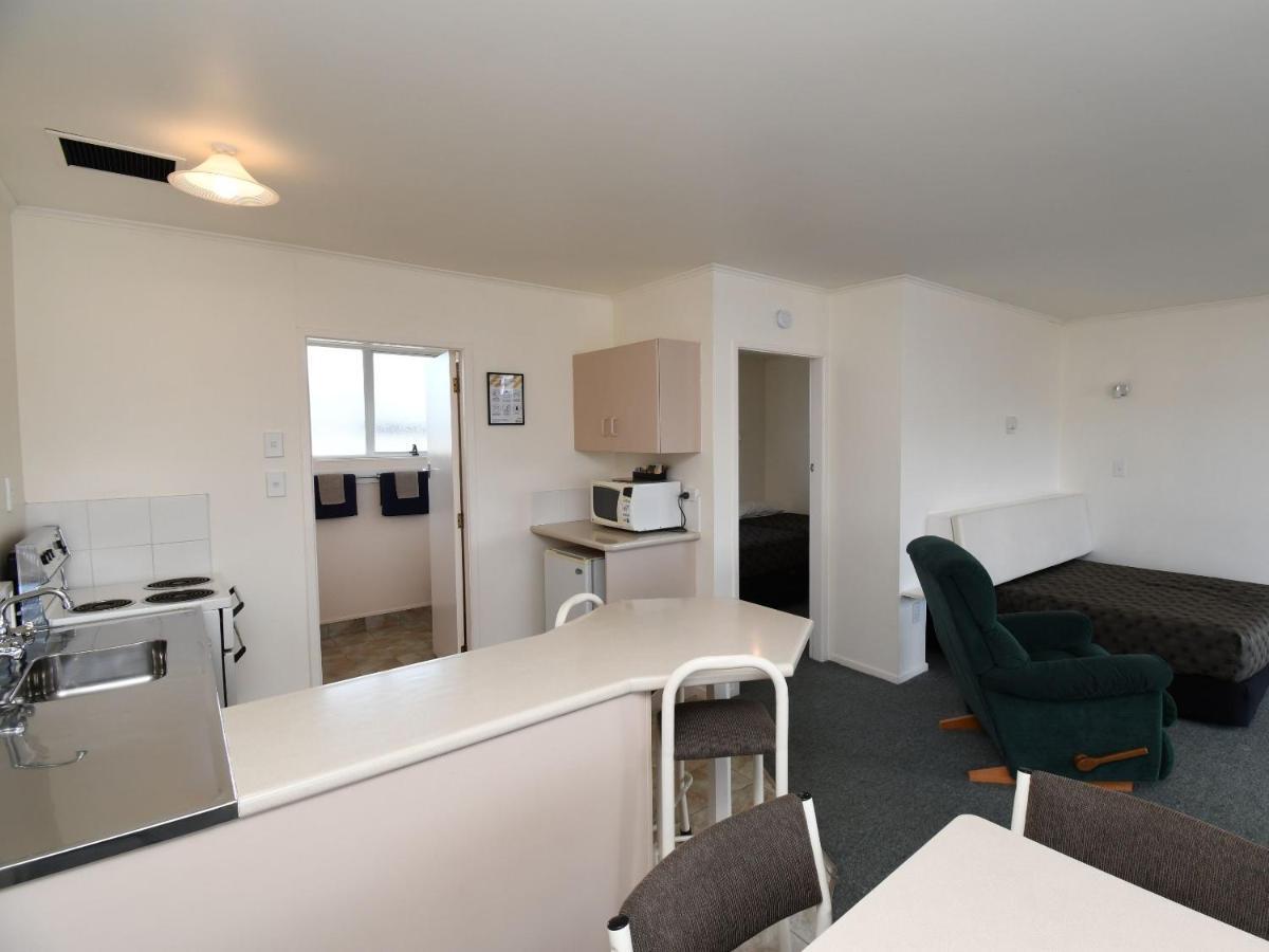 Avon Motel Hawera Extérieur photo